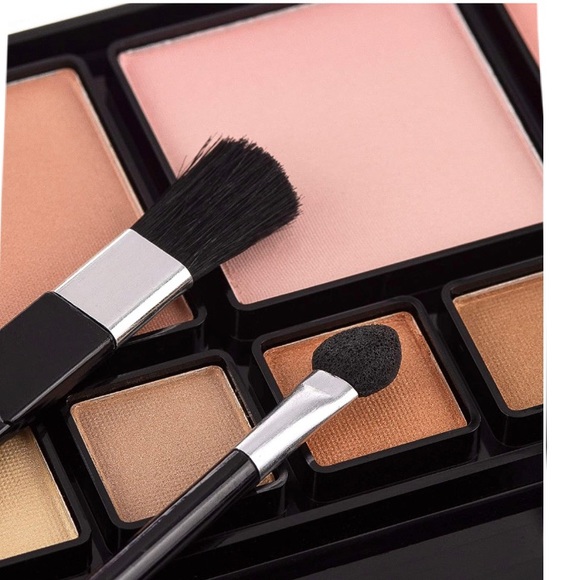 Style Essentials NATURAL BEAUTY Blush & Eyeshadow Palette by Style Essentials - Picture 5 of 8